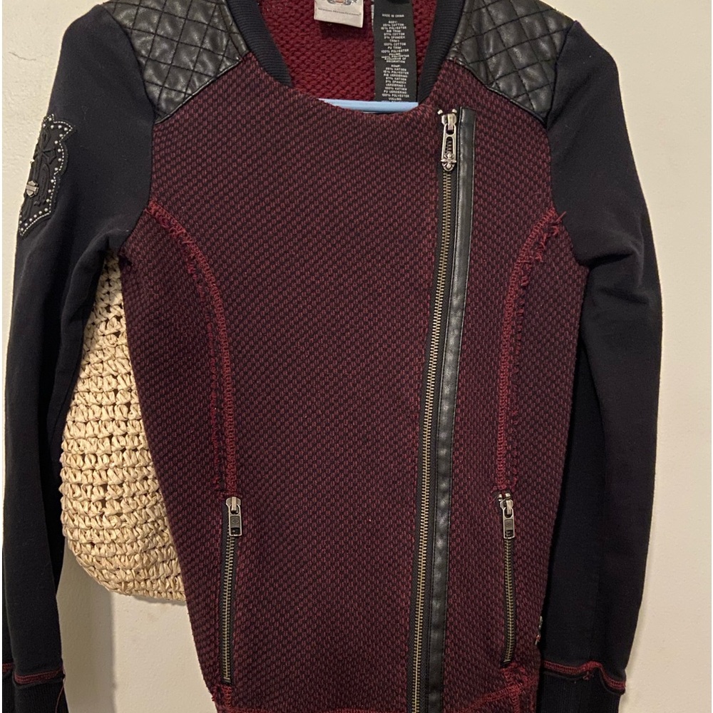 Genuine Harley Davidson casual jacket. Deep red and black. Sz small